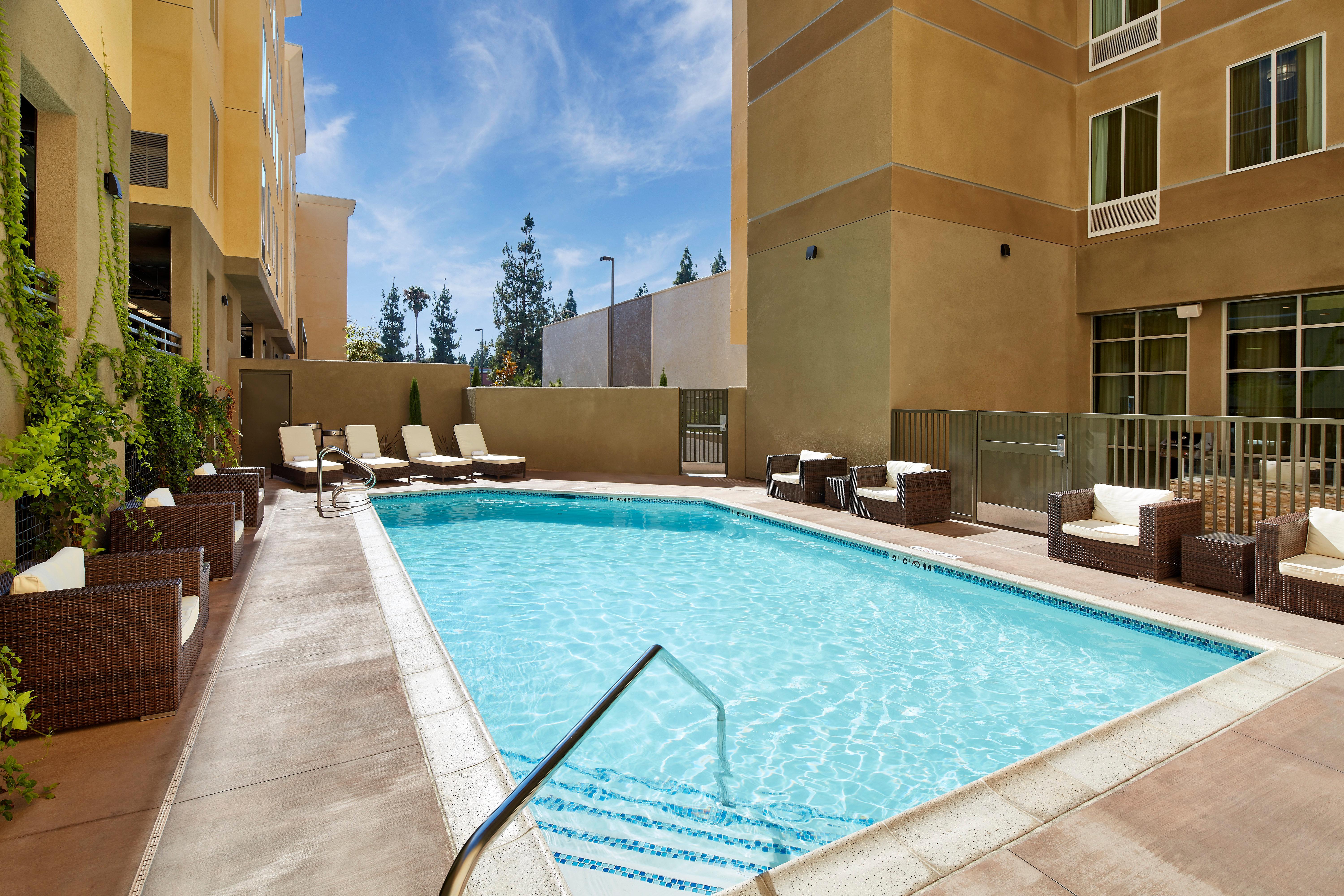 Staybridge Suites Anaheim At The Park By Ihg Eksteriør billede
