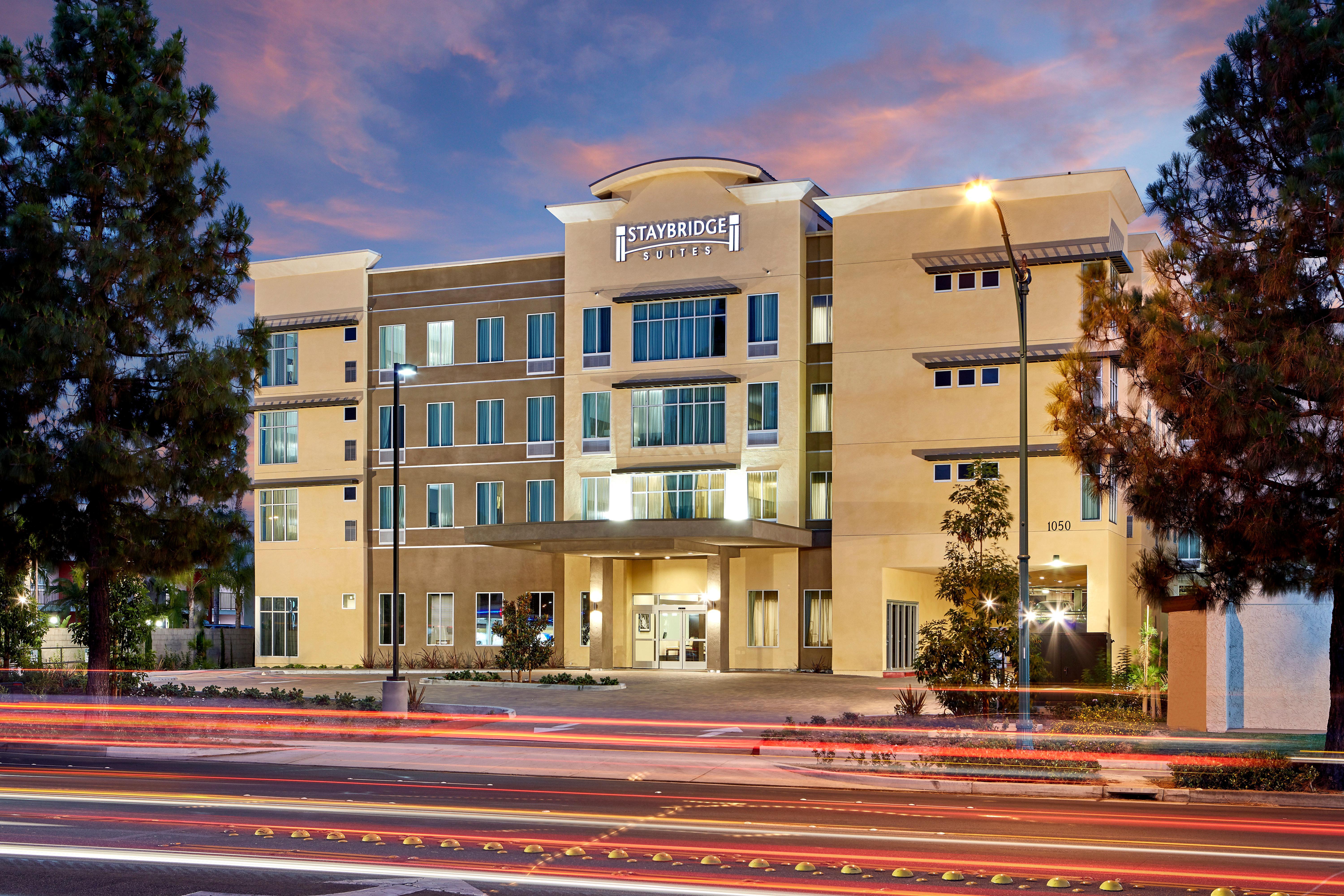 Staybridge Suites Anaheim At The Park By Ihg Eksteriør billede